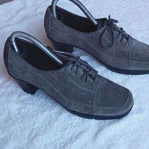 Clarks Bendables Suede Leather Loafer Heels